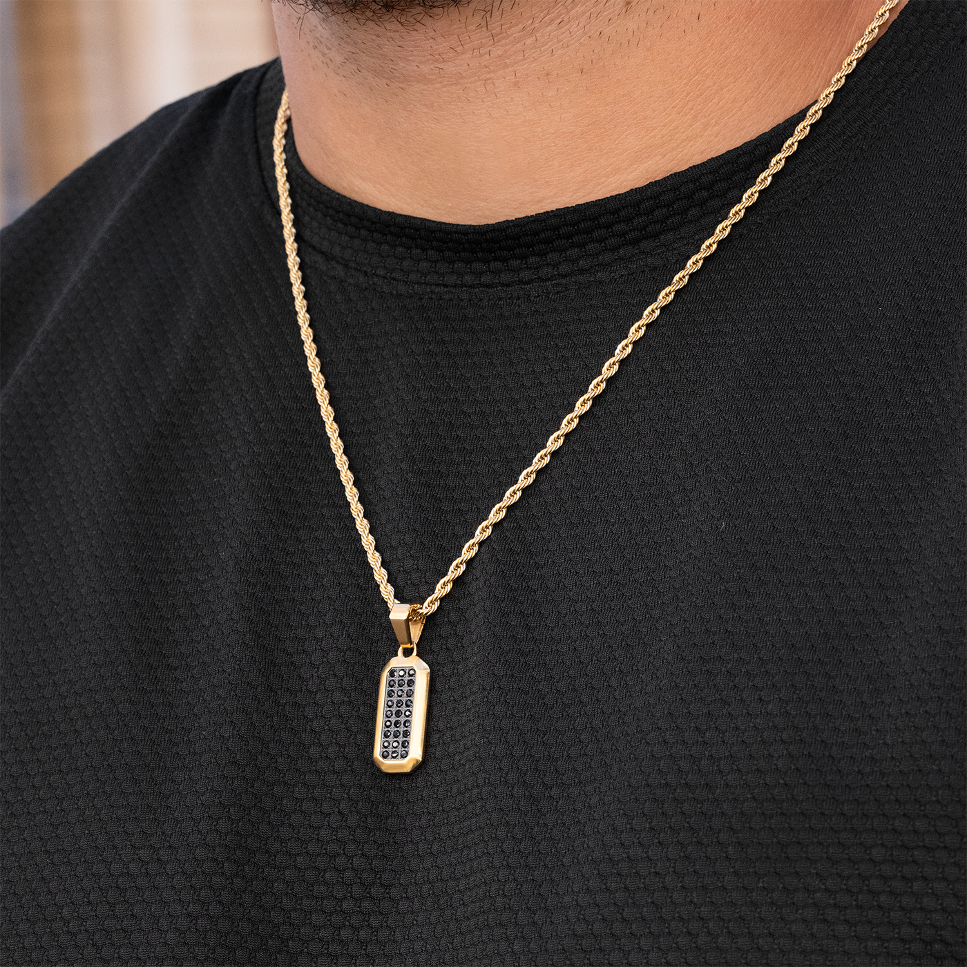 DIAMOND RECTANGLE PENDANT - GOLD (25𝘮𝘮)