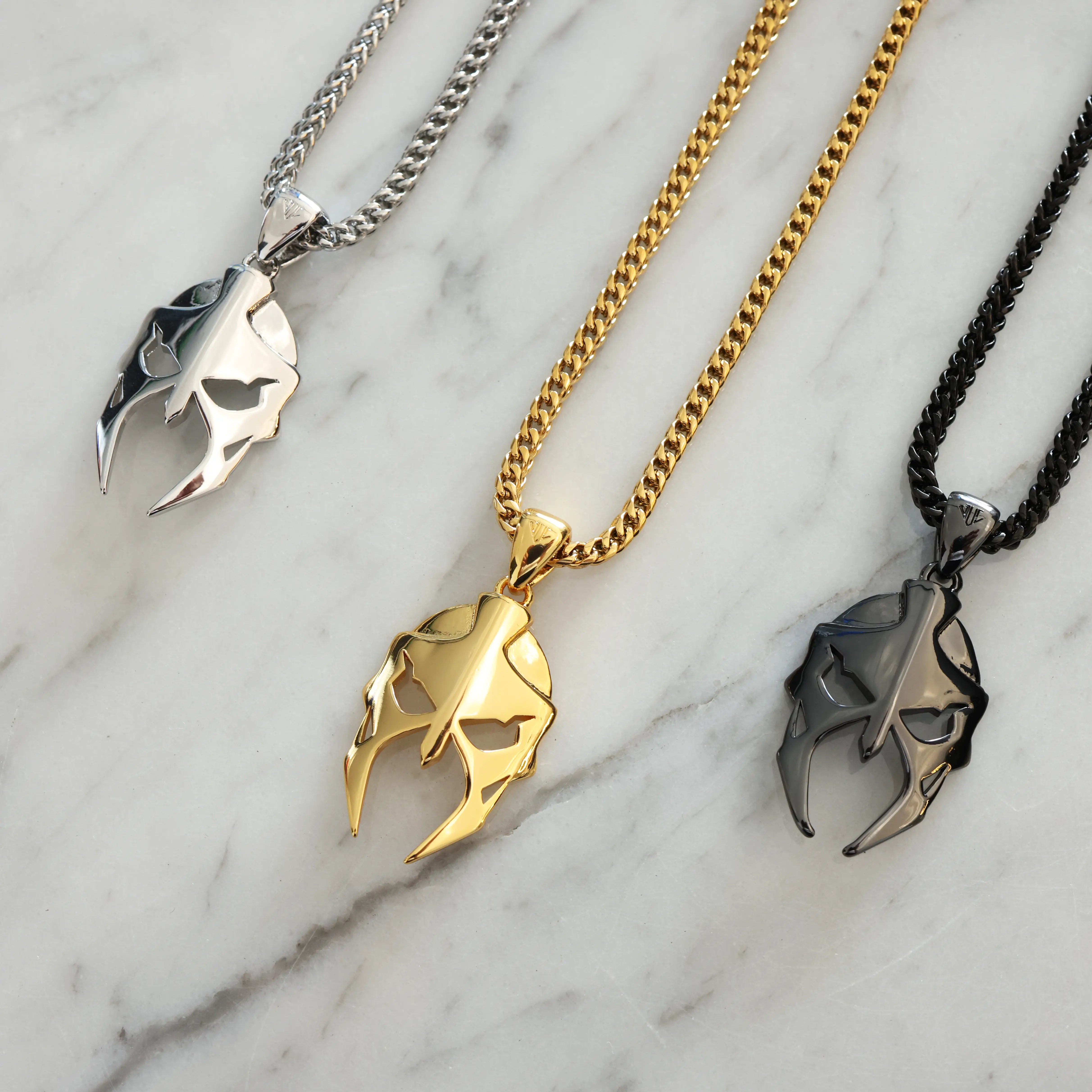 GLADIATOR PENDANT - BLACK (28𝘮𝘮)