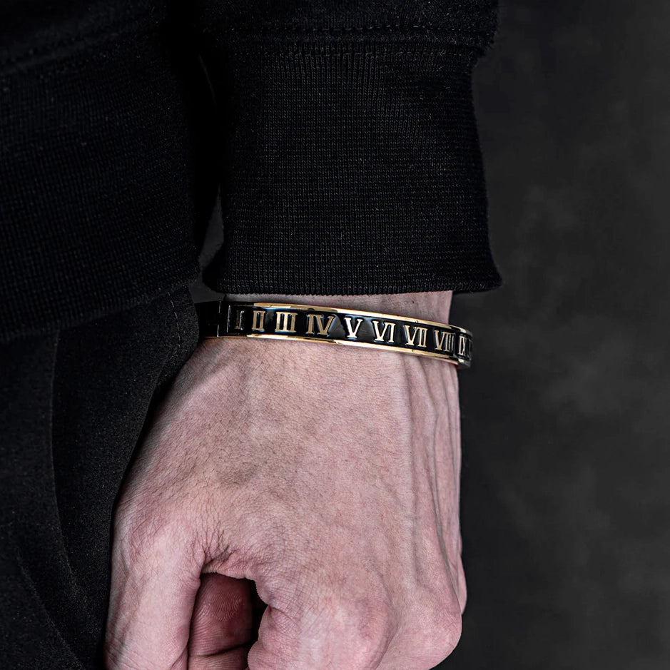 ROMAN BANGLE - BLACK/GOLD