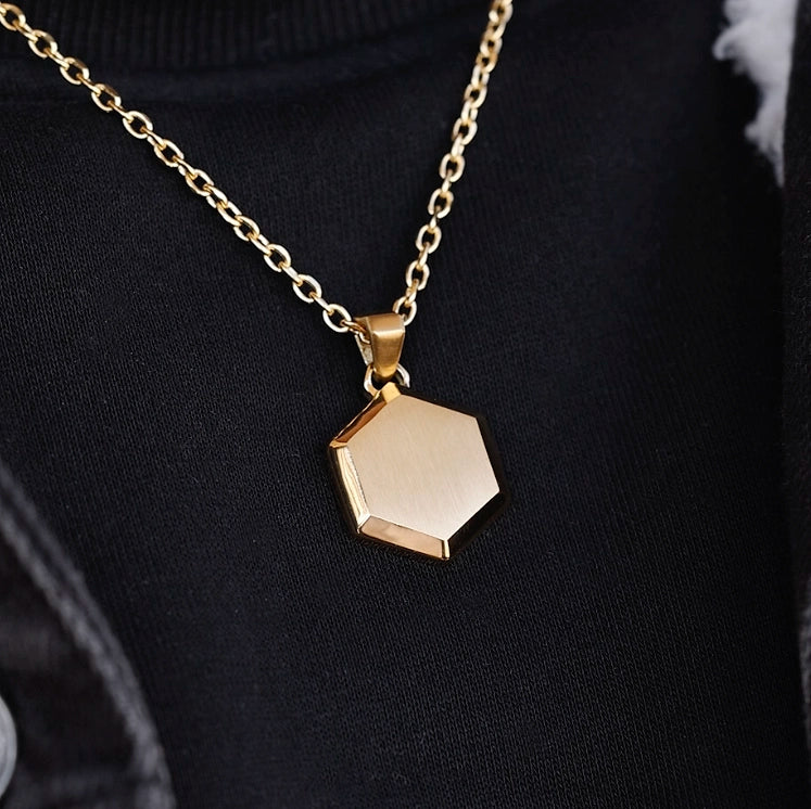 Hexagon pendant 18K gold plated 26mm for men