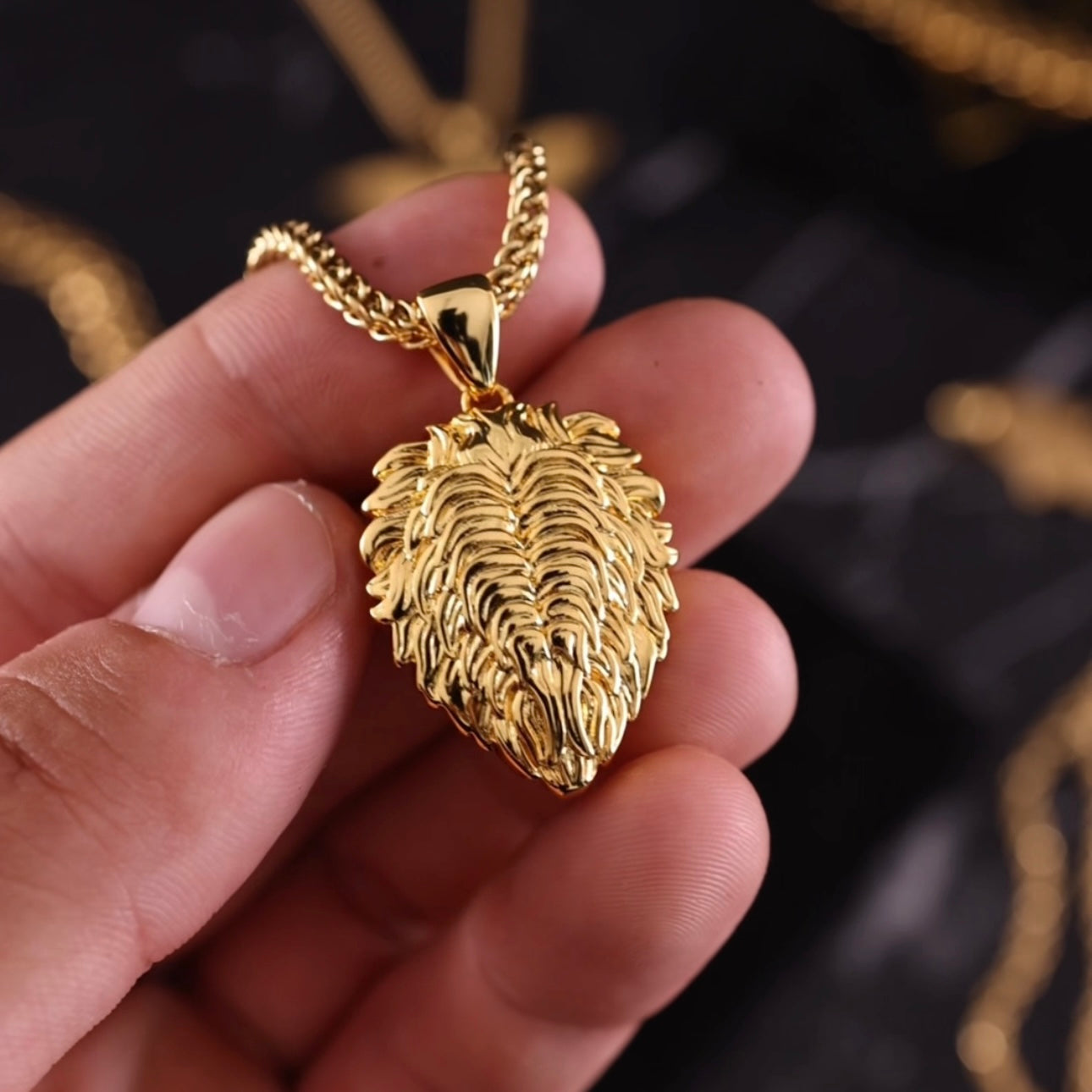 LION PENDANT - GOLD