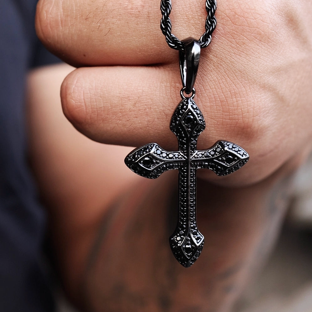 DIAMOND CROSS PENDANT - BLACK (44𝘮𝘮)