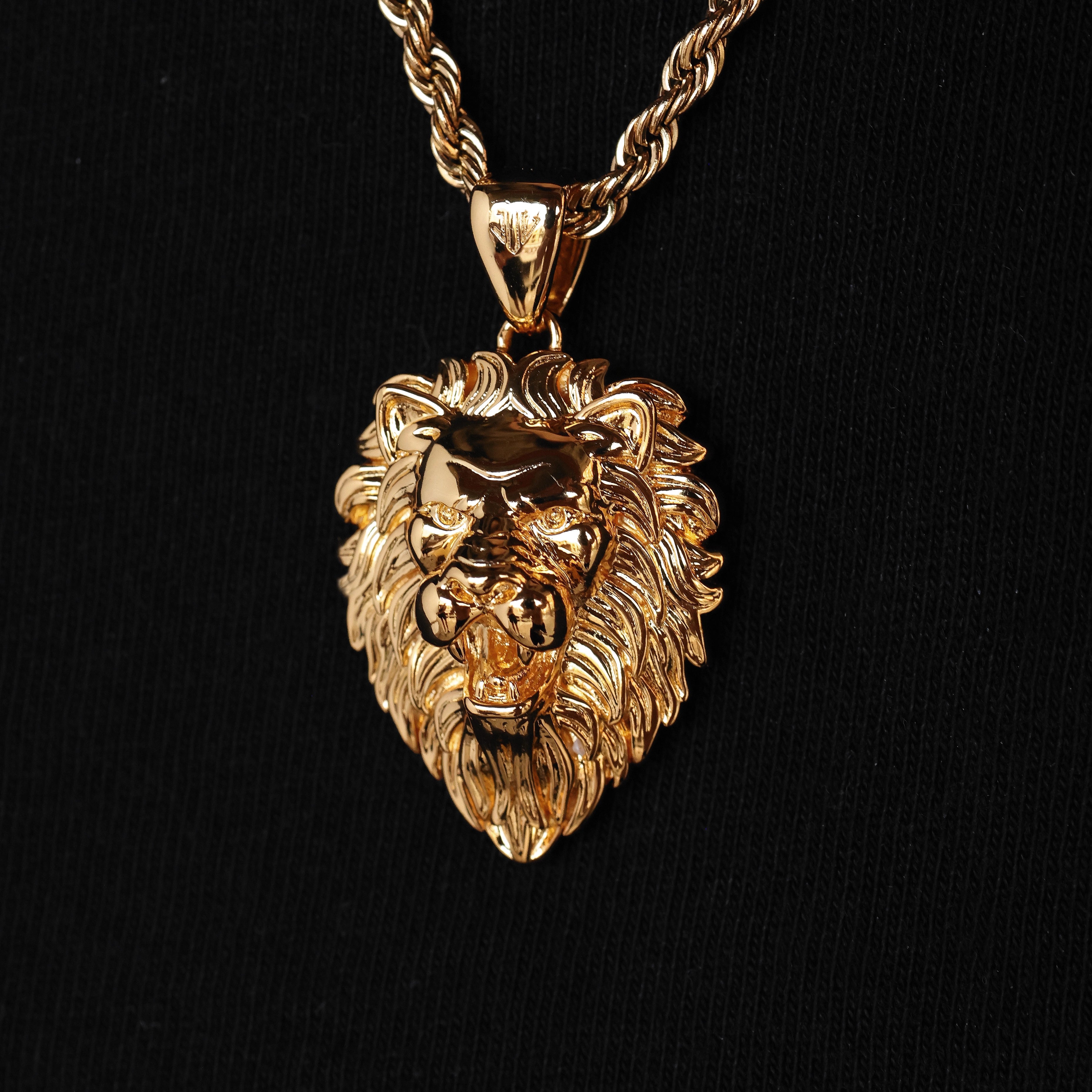 LION PENDANT - GOLD