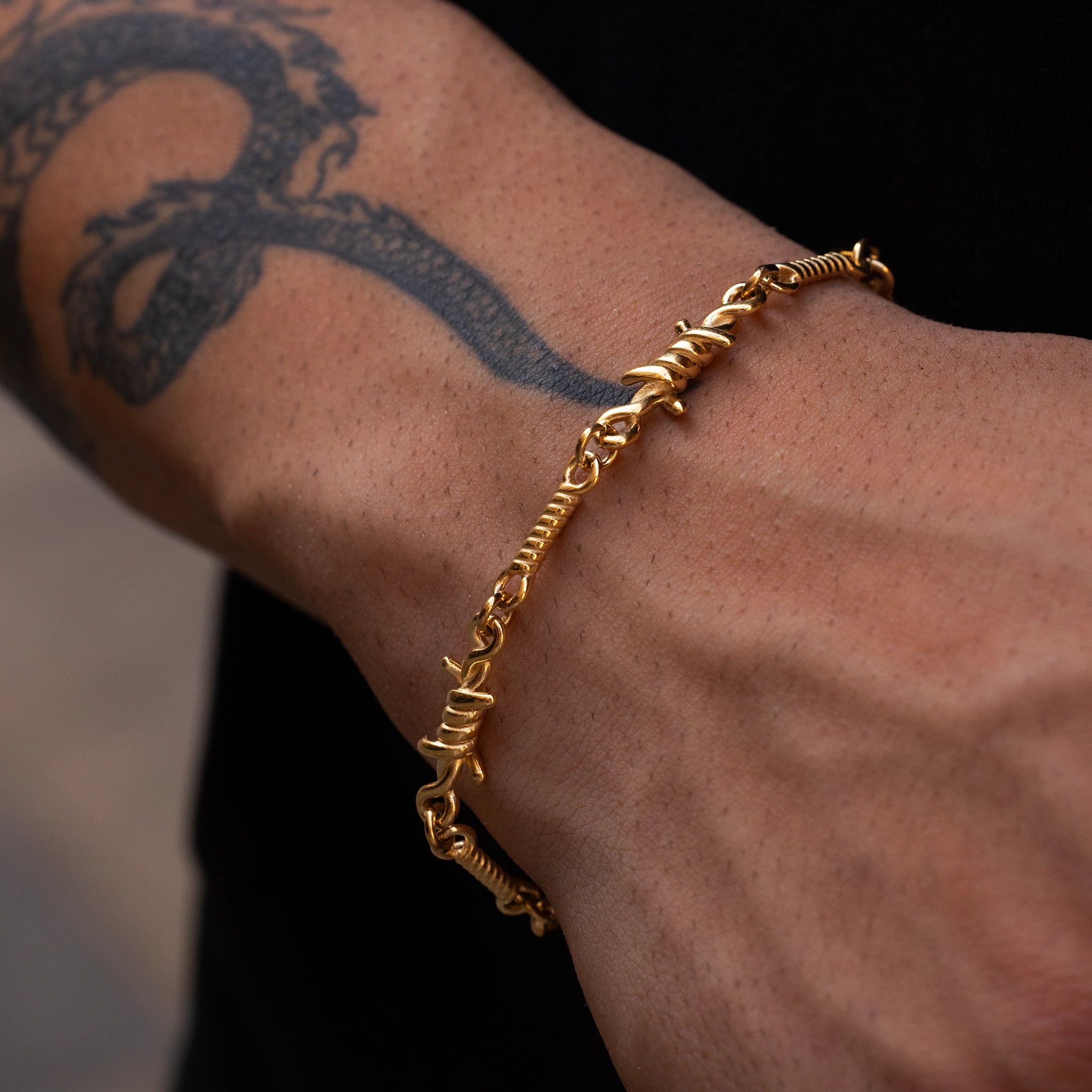 Premium men’s gold thorns bracelet with refined chain design