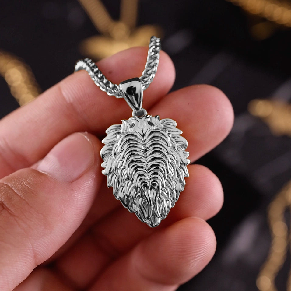 LION PENDANT - WHITE GOLD