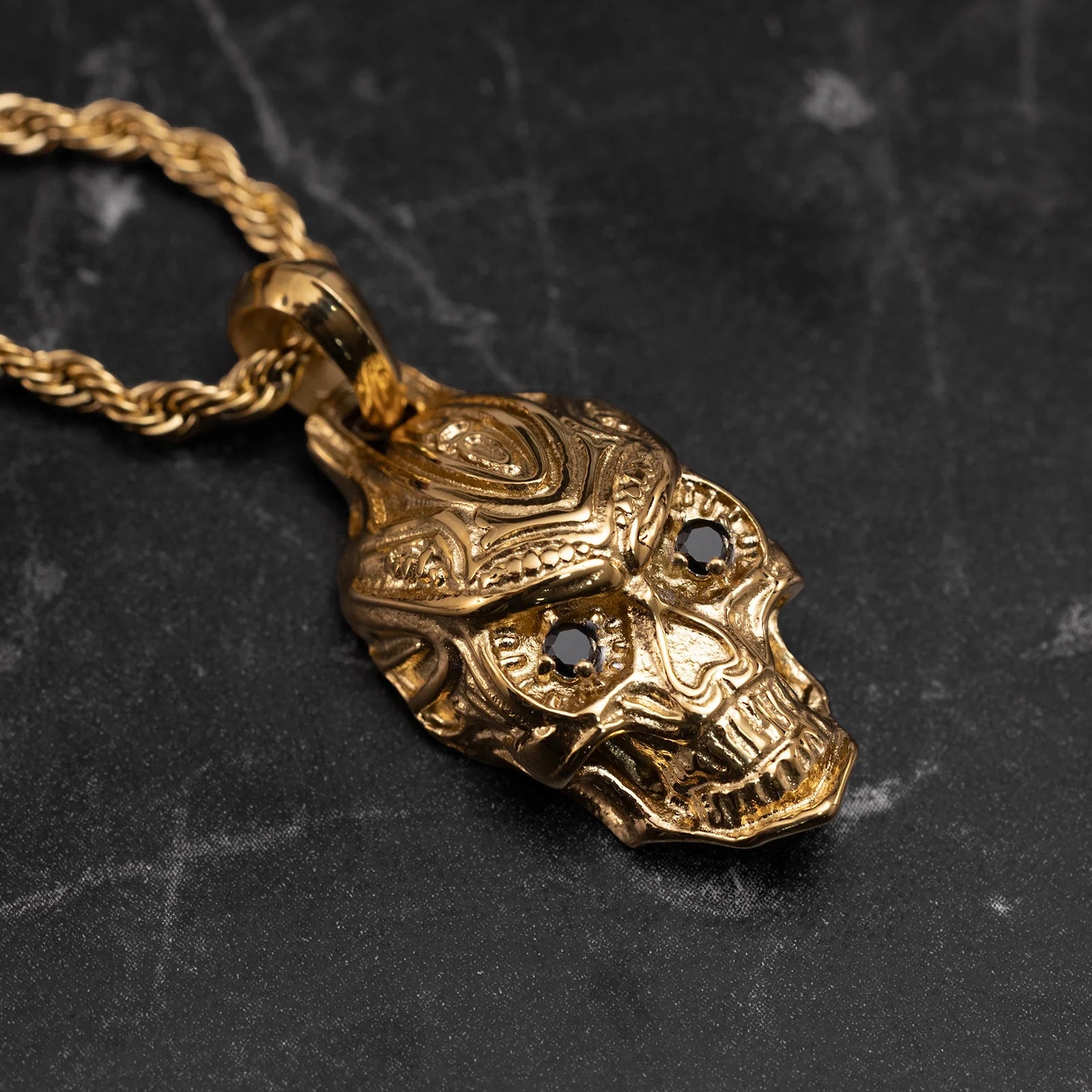 SKELETON PENDANT - GOLD (30𝘮𝘮)