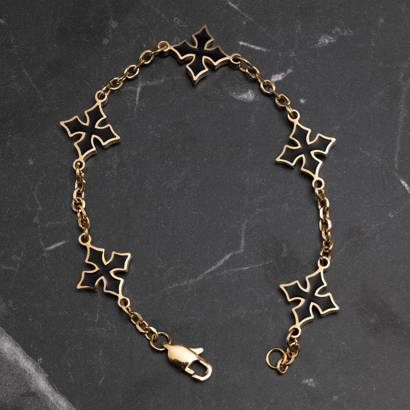 Luxury Julivno Van bracelet 18K gold plated with black enamel